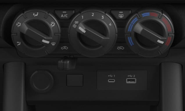 TOMADAS 12V E PORTAS USB